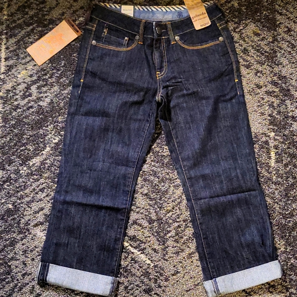 Mavi Capri Jean, Size 28, New